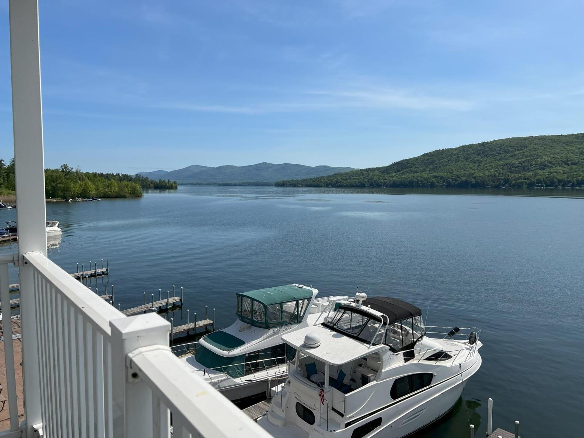 Georgian Lakeside Resort Lake George Exterior foto