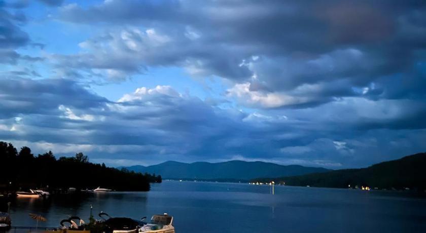 Georgian Lakeside Resort Lake George Exterior foto